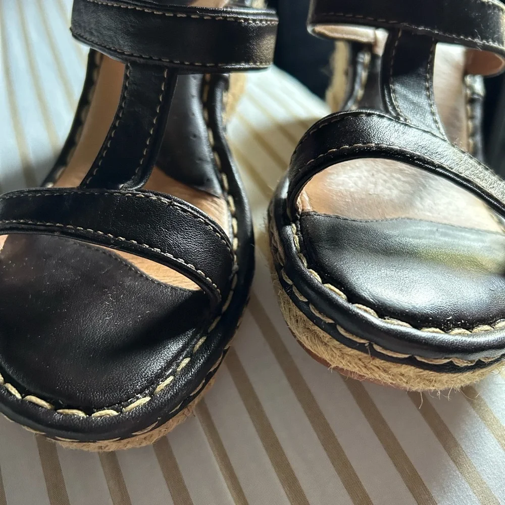 Born Dark Brown Leather Sandals